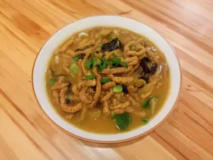 Ramen de cerdo y zha cai