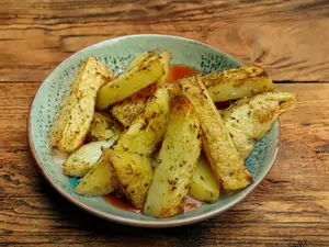 Cono de papa bravas