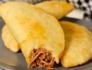 Empanada venezolana rellena de carne