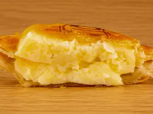 Pastelito de queso venezolano