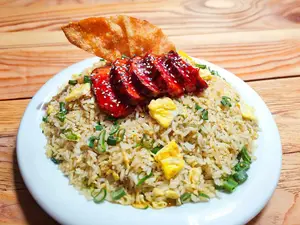 Arroz chaufa de chancho asado