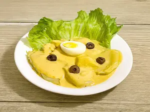 Papa con huancaína