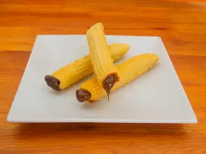 Churro relleno dulce de leche