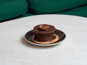 Humedo De Chocolate