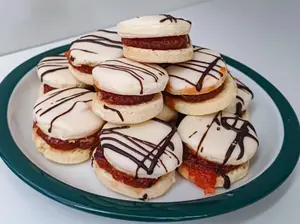 Mini alfajorcitos de membrillo
