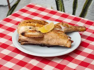Medio Pollo A Lo Largo