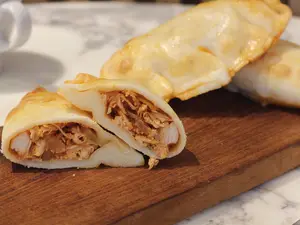 Empanada de pollo x 3