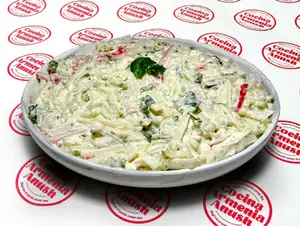 Ensalada de kanikama y pepino