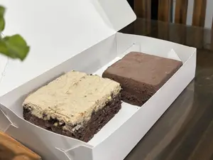 Box mousse y chessecake