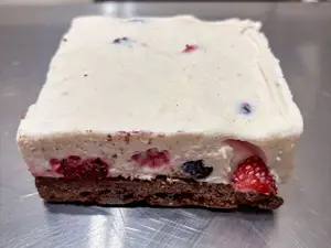Brownie con frutos rojos