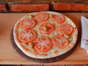 Pizza a la piedra napolitana