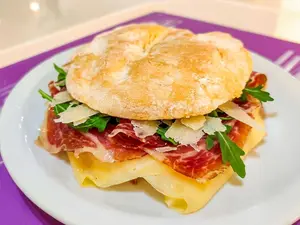 Árabe Sin TACC de jamón crudo