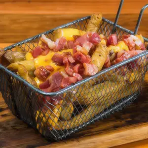 Papas cheddar y panceta medium