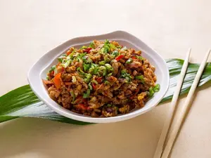 Yakimeshi de camarones