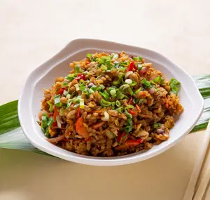 Yakimeshi de Pollo