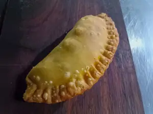 Empanada De Mondongo Frita