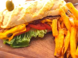 Sandwiche Milanesa De Ternera