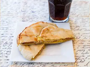 Gaseosa + Árabe