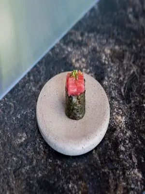 Gunkan atún rojo