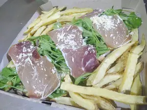 Milanesa rúcula y jamón crudo