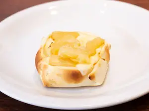 Canastita de jamón y ananá