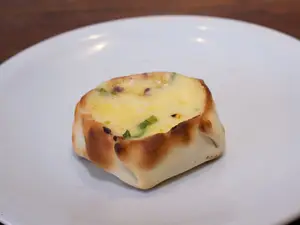 Canastita de queso y cebolla