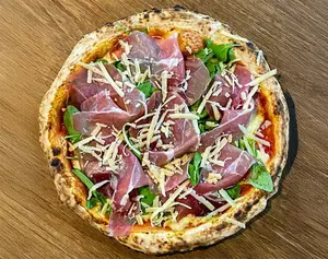 RUCULA E CRUDO