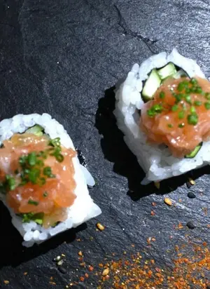 Sake Tartar /10 Piezas