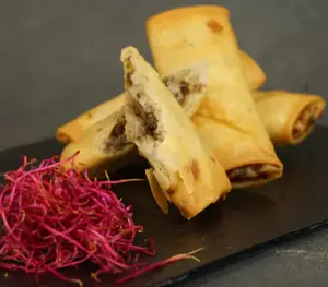 Spring rolls 4 unidad de carne