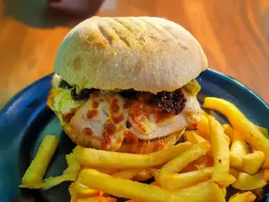 Sándwich de pollo