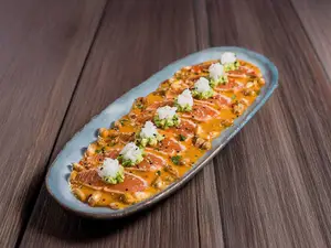Tiradito salmón yaki
