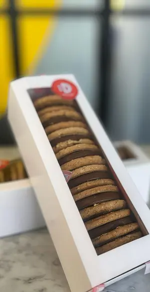 Caja Alfajores Almendras X8