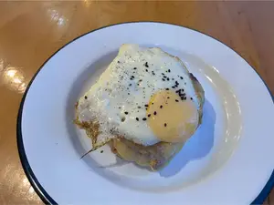 Croque madame (con huevo)