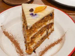 Torta carrot cake porción