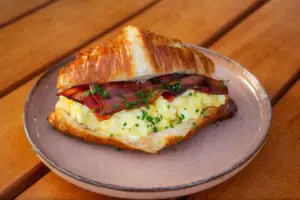 Croissant Huevo Y Panceta