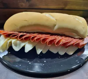 Sandwich clasico cantimpalo