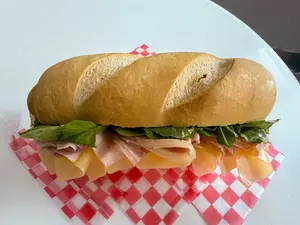 Sándwich natural y gouda