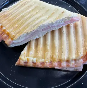 Tostado Jamón Y Queso
