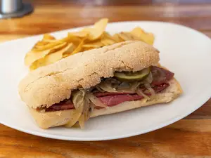 Sándwich Pastrami