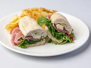 Sándwich serranito