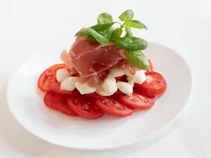 Ensalada Capresse Prosciutto