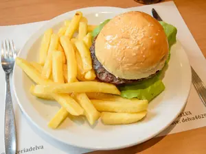 Hamburguesa Clásica