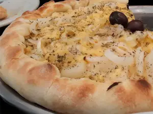 Pizza fugazzeta rellena super