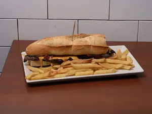 Sándwich de lomito americana