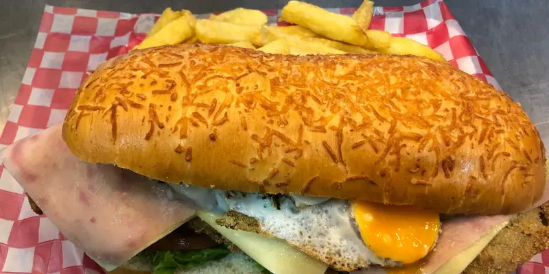 Dho Tho Hot Dog Burgers