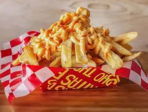 Papas con cheddar