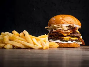DIMEBURGER SIMPLE CON PAPAS