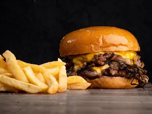ONION SIMPLE CON PAPAS