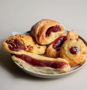 Factura pastelera y membrillo