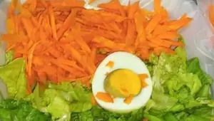 Ensalada de zanahoria y huevo